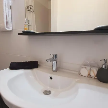 Lejlighed L'olympe Vue Avec Parking Prive Clim Wifi - Rossiconciergerie - Linge Inclus